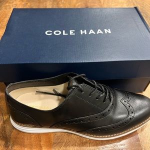 COLE HAAN Original Grand Wingtip Oxford